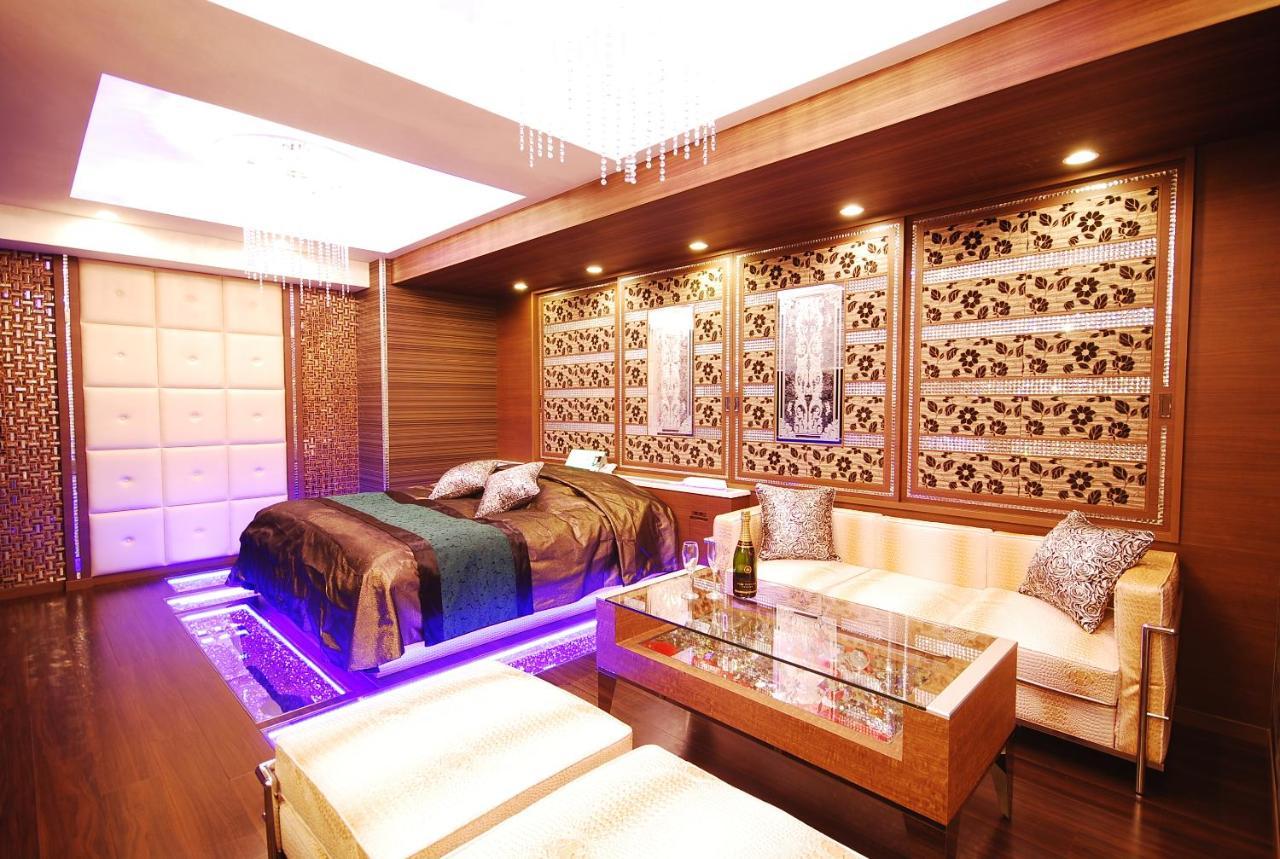 Hotel Sara Kinshicho (Adults Only) Tokyo Esterno foto